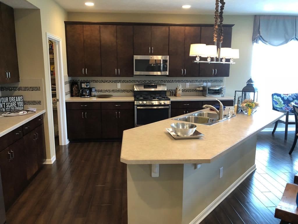 House Cleaning and Kitchen cleaning services